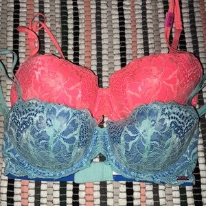 Victoria’s Secret pink date push up bra